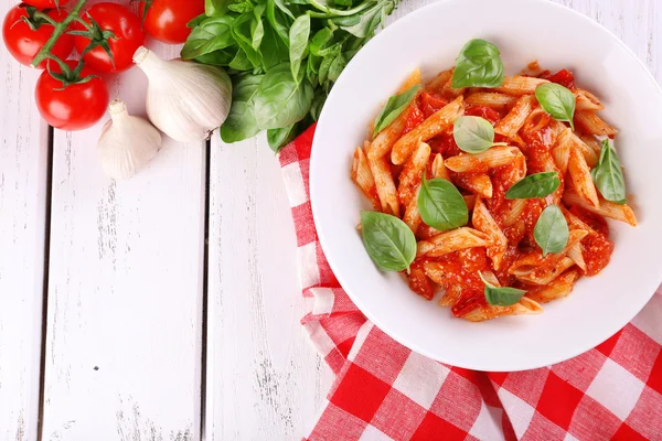 Pasta med tomatsås — Stockfoto