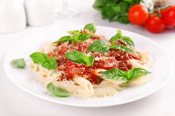 Pasta with tomato sauce — Stock Photo, Image