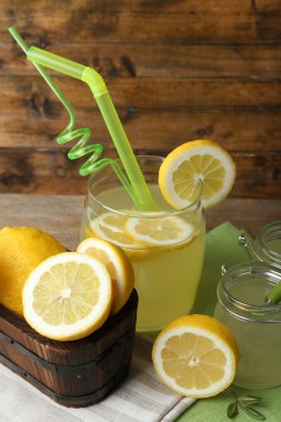 Limon suyu ile natürmort