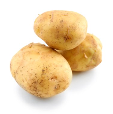 Genç patates üzerine beyaz izole