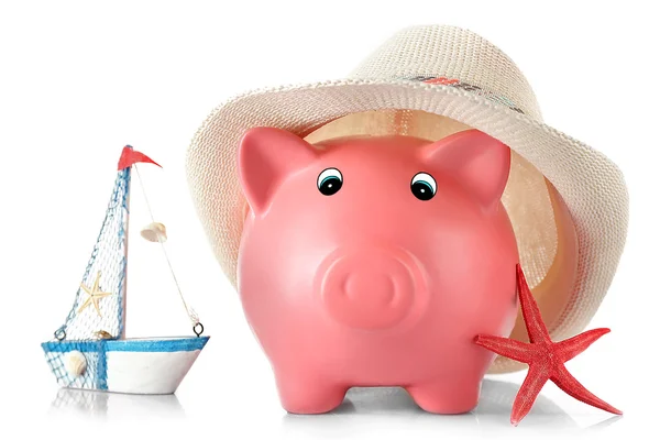 Piggy bank met hoed en nautilus geïsoleerd op wit — Stockfoto