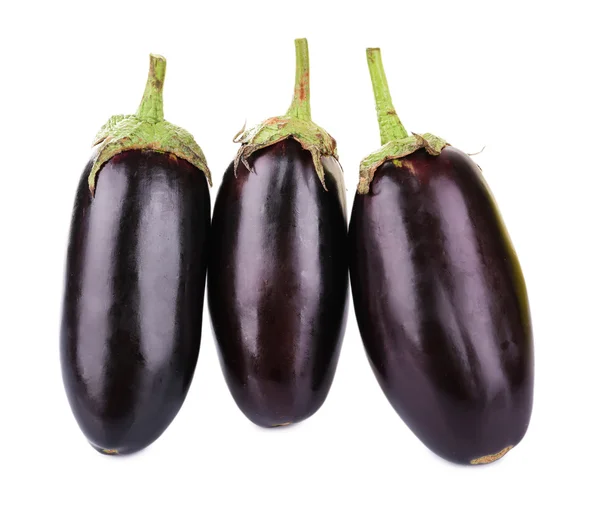 Färska aubergine isolerad på vit — Stockfoto