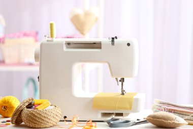dikiş makinesi atölye tablo