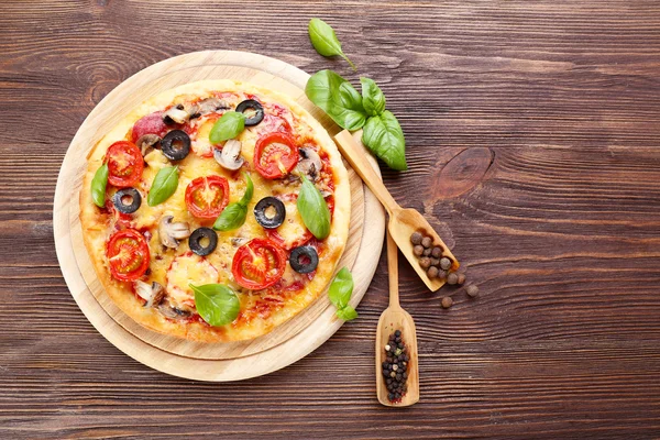 Smaczne pizze z warzywami — Zdjęcie stockowe