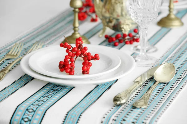 Ajuste de mesa con cubiertos vintage — Foto de Stock