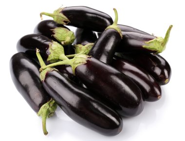 taze patlıcan üzerinde beyaz izole