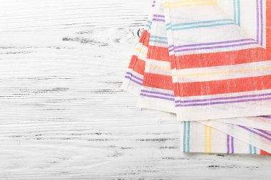 Peçete ahşap arka plan üzerinde