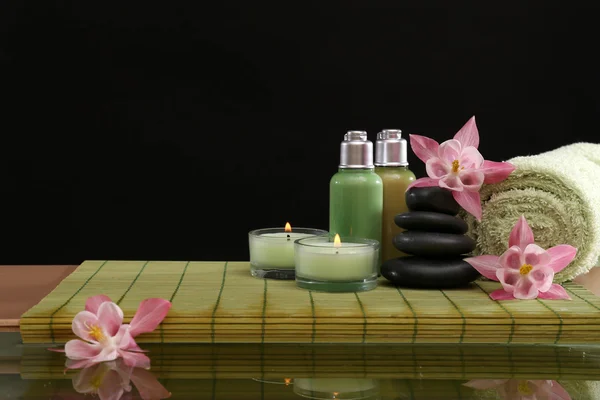 Wellness-Stillleben mit Blumen — Stockfoto