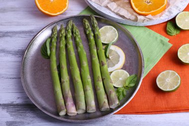 Taze kuşkonmaz Pan, yakın çekim