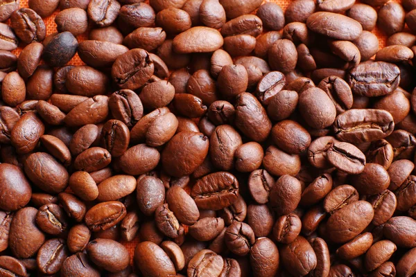 Mucchio di chicchi di caffè, primo piano — Foto Stock