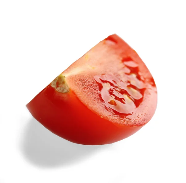 Skiva cherry tomat isolerad på vit — Stockfoto