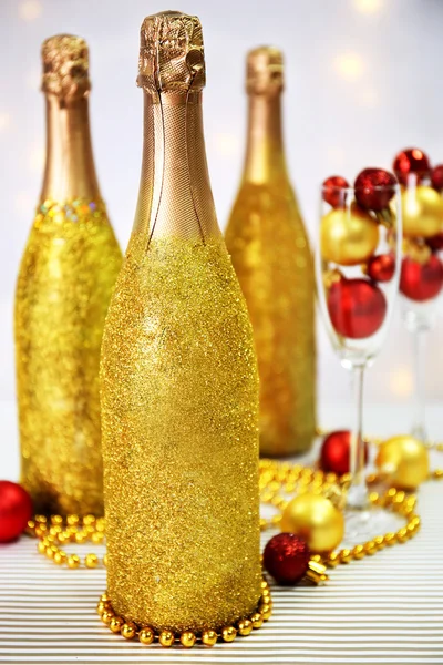 Bottiglie di champagne decorative — Foto Stock
