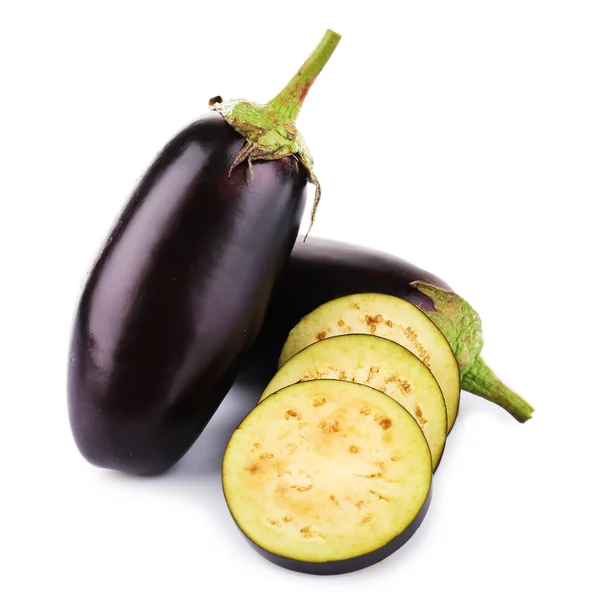 Färska aubergine isolerad på vit — Stockfoto