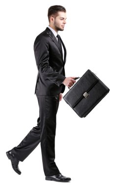 Şık takım elbise ile beyaz izole evrak çantası erkekte