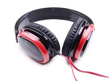 Kulaklıklar beyaza izole edildi