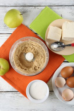 Masada kurabiye yapmak için malzemeler yakın çekim