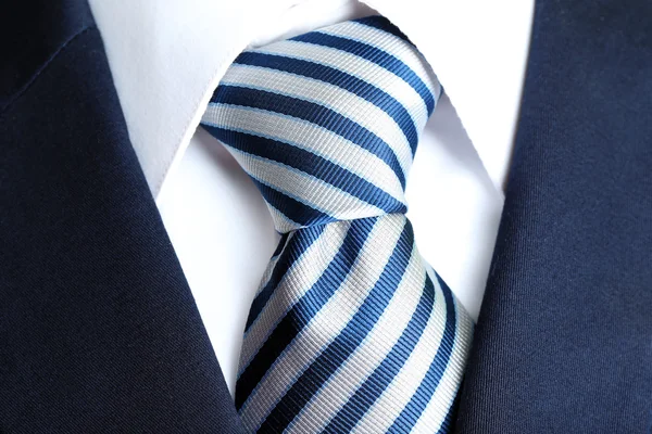 Męskie kurtki z koszula i krawat — Zdjęcie stockowe