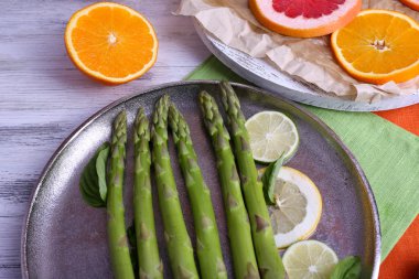 Taze kuşkonmaz Pan, yakın çekim