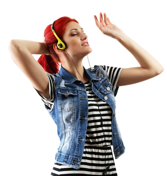 Hermosa mujer joven con auriculares — Foto de Stock