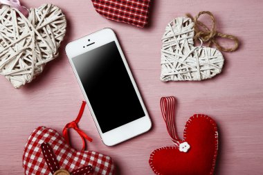 yürekleri beyaz akıllı telefon