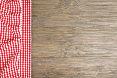 Peçete ahşap arka plan üzerinde