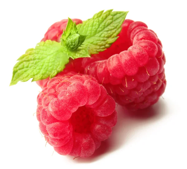 Fresh red raspberries isolated on white — Stock Photo, Image
