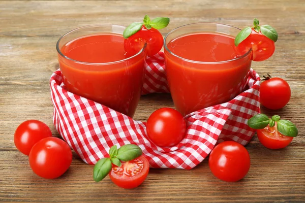 Zumo de tomate con verduras — Foto de Stock