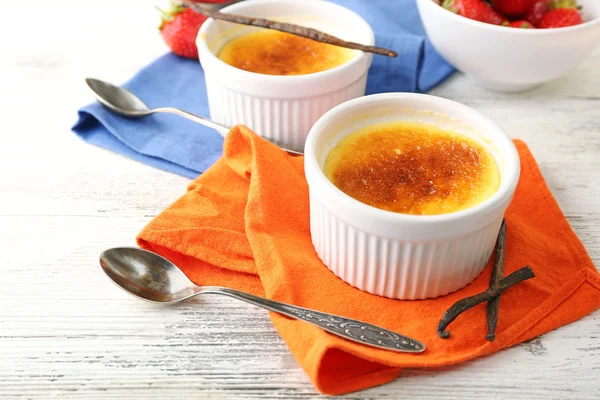 Dessert créme brulée — Photo