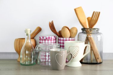 Farklı mutfak eşyaları ile kompozisyon