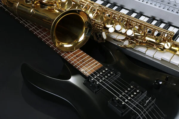 Different musical instruments — Stock Photo, Image