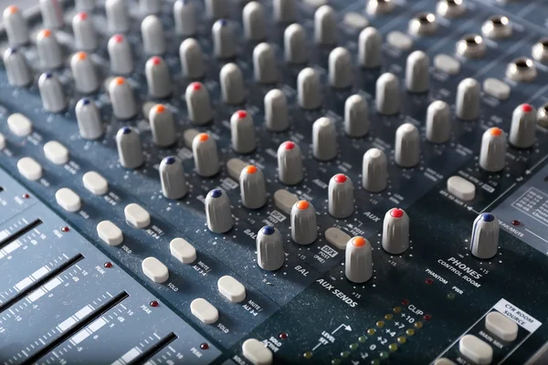Ovládací panel mixéru zvuku — Stock fotografie