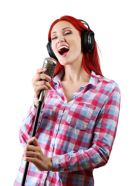 Γυναίκα τραγουδά με μικρόφωνο — Φωτογραφία Αρχείου