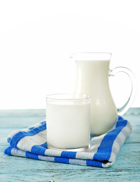 Brocca e bicchiere di latte — Foto Stock
