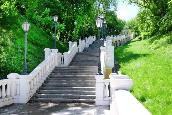 Escalera larga en la colina Mykhailo, Kiev — Foto de Stock