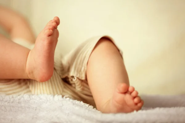 Baby legs, closeup — Stock Photo, Image