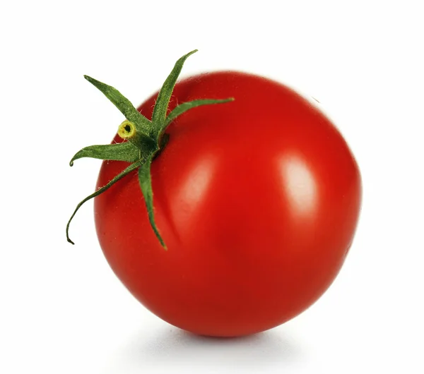 Tomate cereja isolado em branco — Fotografia de Stock