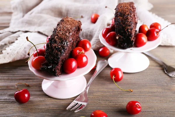 Delicious chocolate roll with cherries — Stock Photo, Image
