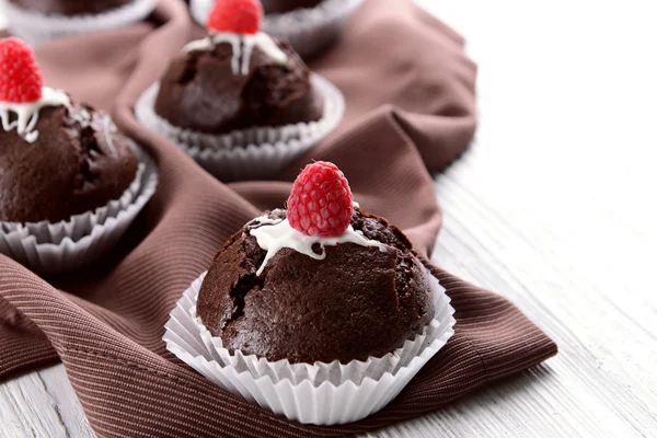 Leckere Cupcakes mit Beeren — Stockfoto