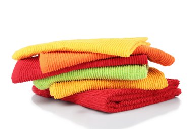 renkli havlu üzerinde beyaz izole