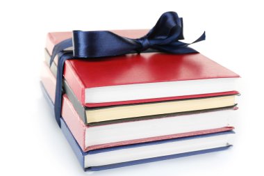 Kurdele ile kitap yığını