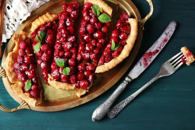 Ahududu trayd tarih ile tart