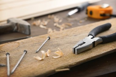 çalışma alanı inşaat araçları ile