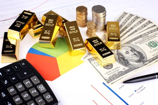 Gold bullion with money — Stock Photo, Image