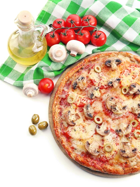 Sebze ve peçete lezzetli pizza — Stok fotoğraf