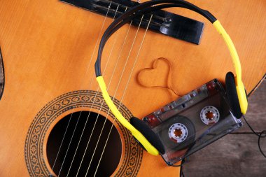 Gitar ile müzik kayıt sahne