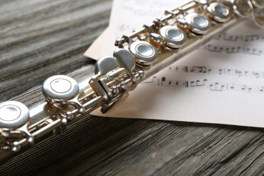 Gümüş flüt müzik notlar