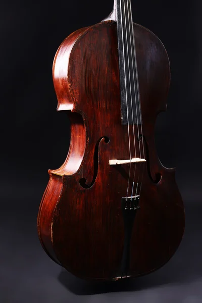 Violoncello vintage su sfondo scuro — Foto Stock