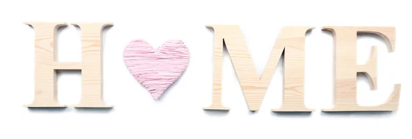 Letras decorativas formando palabra HOME con corazón aislado sobre blanco — Foto de Stock