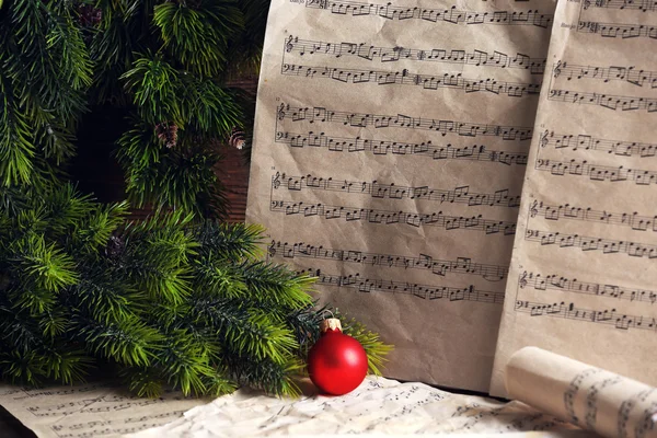 Notas de música com decoração de Natal — Fotografia de Stock