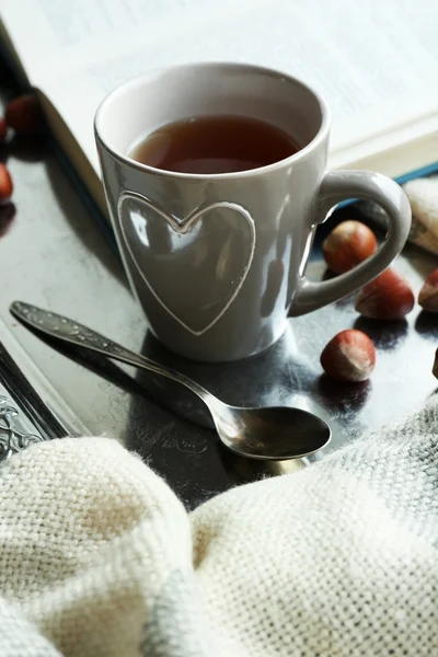 Taza de té con libro — Foto de Stock
